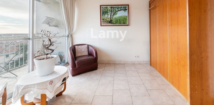 Image 2 sur 7 - Appartement  ·  Vente · Salon De Provence (13300) · 3 pièces · 70m²