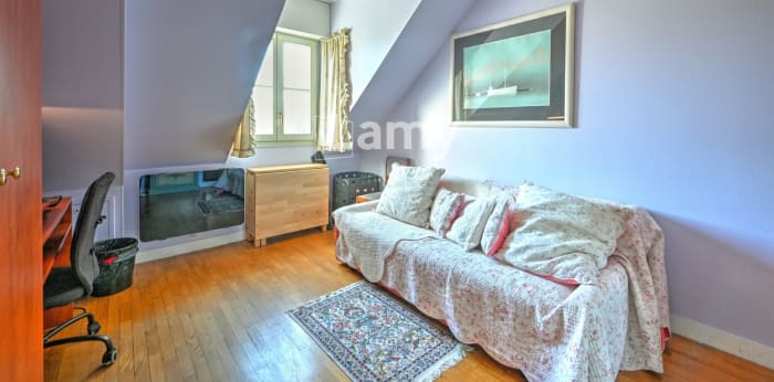 Image 6 sur 9 - Appartement  ·  Vente · Versailles (78000) · 5 pièces · 117m²