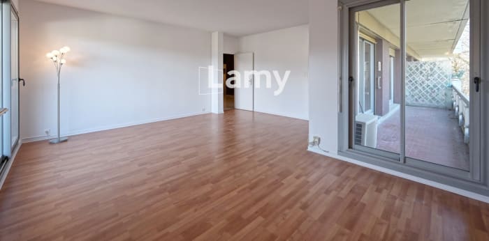 Image 4 sur 16 - Appartement  ·  Vente · Meylan (38240) · 2 pièces · 80m²