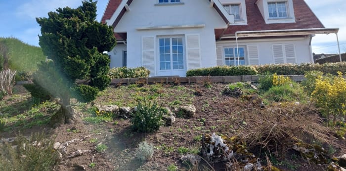 Image 1 sur 15 - Maison/villa  ·  Vente · St Leger Sur Dheune (71510) · 6 pièces · 196m²