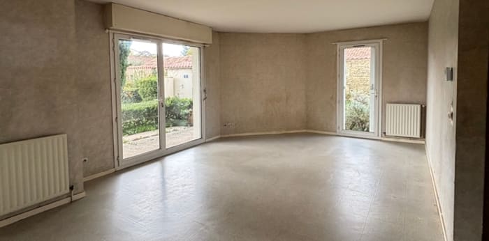 Image 1 sur 10 - Appartement  ·  Vente · Cognac (16100) · 4 pièces · 92m²