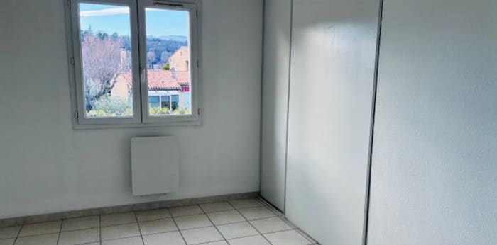 Image 8 sur 11 - Maison/villa  ·  Vente · Chateau Arnoux St Auban (04160) · 4 pièces · 89m²