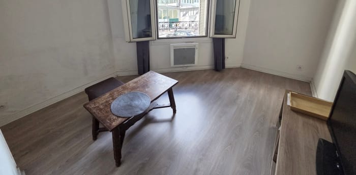 Image 2 sur 9 - Appartement  ·  Vente · Clichy (92110) · 3 pièces · 43m²