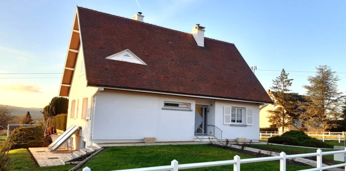 Image 7 sur 15 - Maison/villa  ·  Vente · St Leger Sur Dheune (71510) · 6 pièces · 196m²