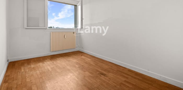 Image 6 sur 9 - Appartement  ·  Vente · Bron (69500) · 4 pièces · 75m²