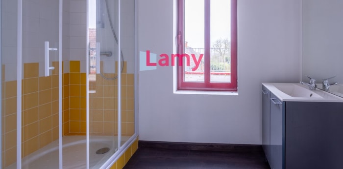 Image 6 sur 13 - Immeuble  ·  Vente · Famars (59300) · 170m²