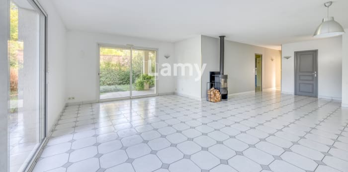 Image 1 sur 6 - Maison/villa  ·  Vente · Merignac (33700) · 5 pièces · 132m²