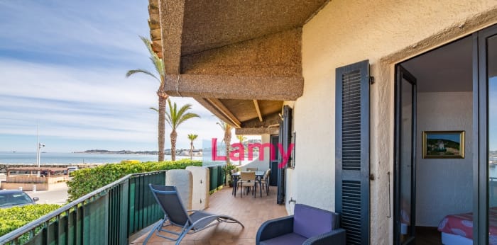 Image 1 sur 13 - Appartement  ·  Vente · Cogolin (83310)