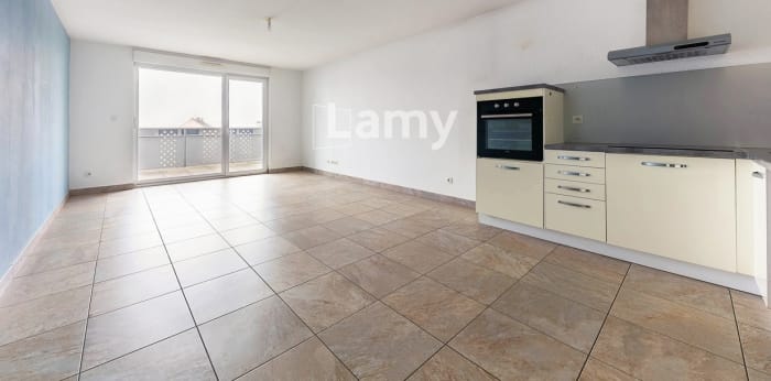 Image 9 sur 12 - Appartement  ·  Vente · Strasbourg (67100) · 4 pièces · 76m²