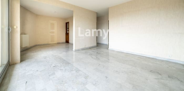 Image 5 sur 11 - Appartement  ·  Vente · Salon De Provence (13300) · 4 pièces · 78m²