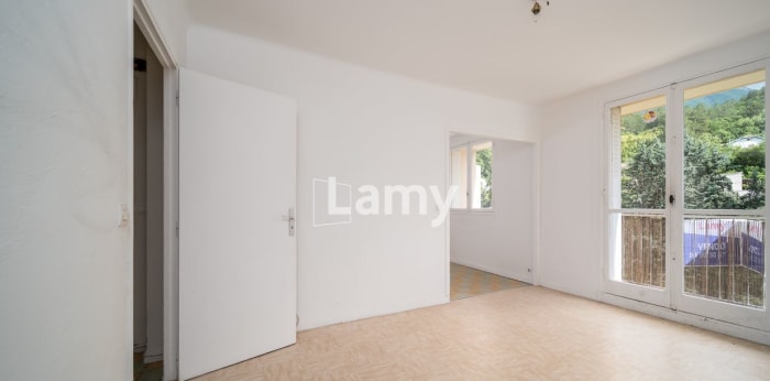Image 2 sur 7 - Appartement  ·  Vente · Digne Les Bains (04000) · 4 pièces · 61m²
