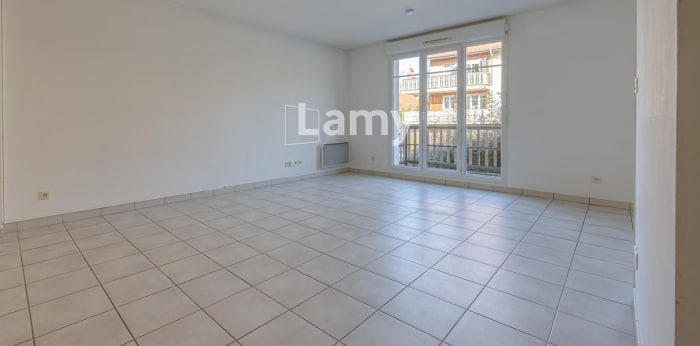 Image 3 sur 10 - Appartement  ·  Vente · Villy Le Pelloux (74350) · 3 pièces · 62m²