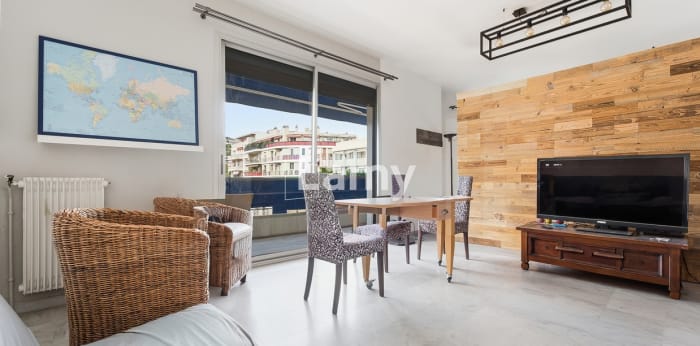 Image 1 sur 11 - Appartement  ·  Vente · Nice (06100) · 3 pièces · 82m²