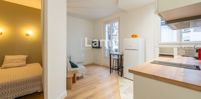 Image 1 sur 8 - Appartement  ·  Vente · Paris (75015) · 2 pièces · 26m²