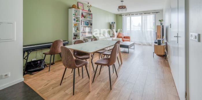 Image 3 sur 10 - Appartement  ·  Vente · Bordeaux (33000) · 3 pièces · 68m²