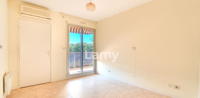 Image 9 sur 11 - Appartement  ·  Vente · Grasse (06130) · 3 pièces · 61m²