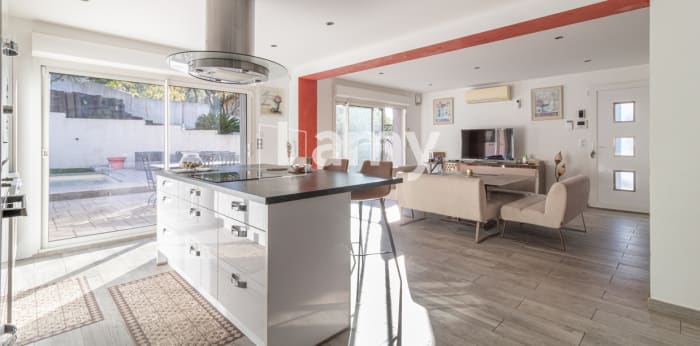 Image 5 sur 17 - Maison/villa  ·  Vente · Allauch (13190) · 4 pièces · 140m²