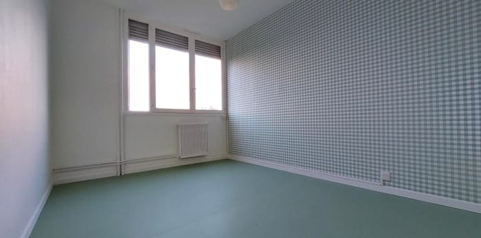 Image 8 sur 10 - Appartement  ·  Vente · Chalon Sur Saone (71100) · 4 pièces · 73m²