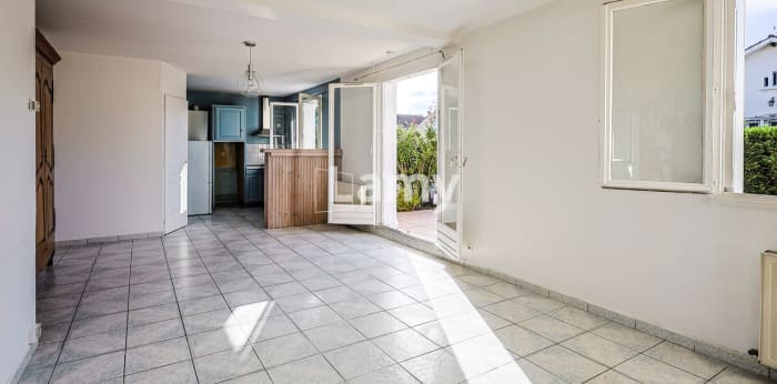 Image 2 sur 10 - Appartement  ·  Vente · Bizanos (64320) · 2 pièces · 52m²