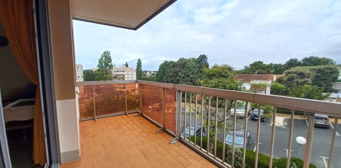 Image 2 sur 10 - Appartement  ·  Vente · Vaux Sur Mer (17640) · 2 pièces · 34m²