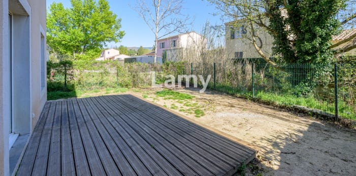 Image 2 sur 11 - Maison/villa  ·  Vente · L Isle Sur La Sorgue (84800) · 4 pièces · 111m²