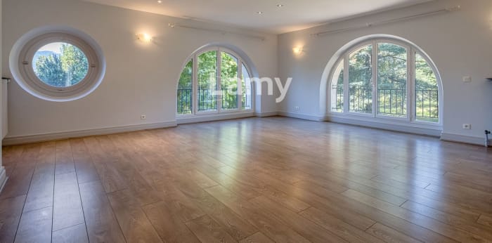 Image 3 sur 11 - Appartement  ·  Vente · Aix Les Bains (73100) · 3 pièces · 108m²
