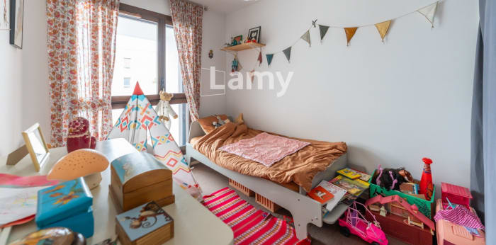 Image 8 sur 11 - Appartement  ·  Vente · Pantin (93500) · 3 pièces · 71m²