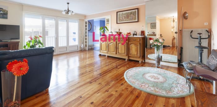 Image 1 sur 10 - Appartement  ·  Vente · Dax (40100) · 4 pièces · 102m²