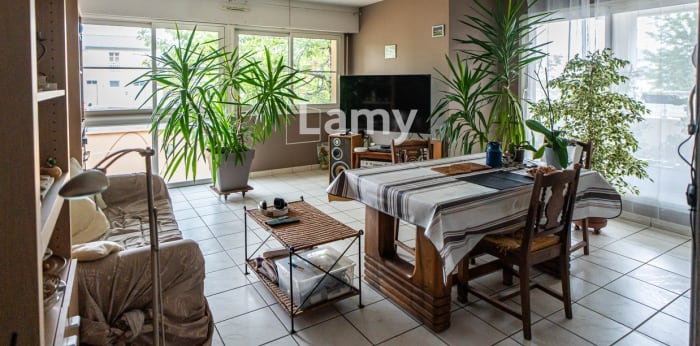 Image 2 sur 9 - Appartement  ·  Vente · Gelos (64110) · 3 pièces · 73m²