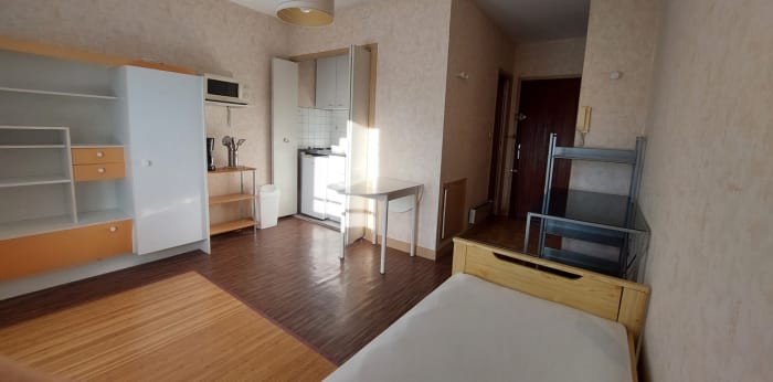 Image 2 sur 5 - Appartement  ·  Vente · Clermont Ferrand (63000) · 1 pièce · 18m²