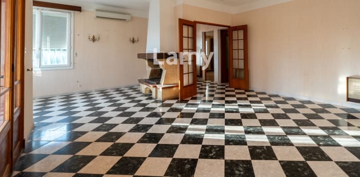 Image 16 sur 20 - Maison/villa  ·  Vente · La Fare Les Oliviers (13580) · 5 pièces · 155m²