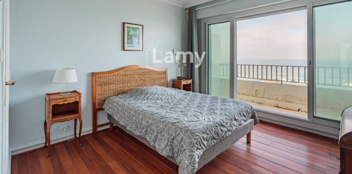 Image 9 sur 14 - Appartement  ·  Vente · Biarritz (64200) · 2 pièces · 49m²