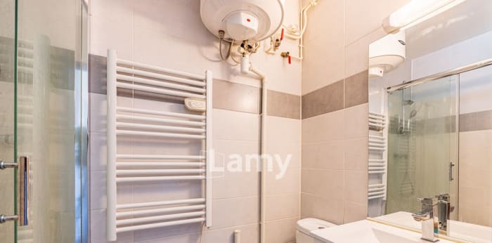 Image 7 sur 10 - Appartement  ·  Vente · Paris (75019) · 1 pièce · 19m²