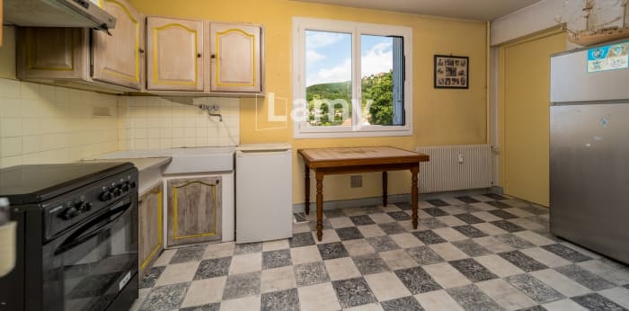 Image 5 sur 7 - Appartement  ·  Vente · Digne Les Bains (04000) · 3 pièces · 66m²
