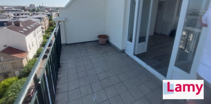 Image 2 sur 3 - Appartement  ·  Vente · La Garenne Colombes (92250) · 1 pièce · 24m²