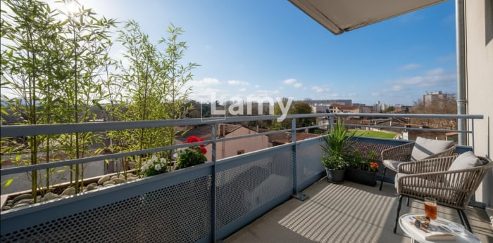 Image 1 sur 17 - Appartement  ·  Vente · Toulouse (31300) · 3 pièces · 59m²