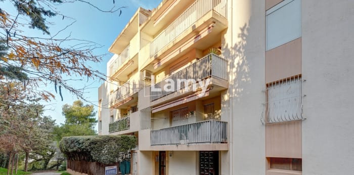 Image 1 sur 13 - Appartement  ·  Vente · Marseille (13011) · 4 pièces · 74m²