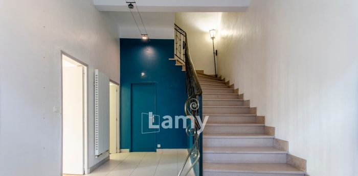 Image 6 sur 21 - Maison/villa  ·  Vente · Salon De Provence (13300) · 6 pièces · 150m²