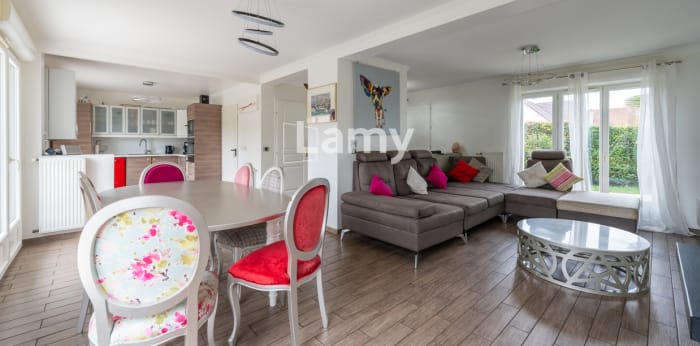 Image 3 sur 17 - Maison/villa  ·  Vente · La Queue En Brie (94510) · 7 pièces · 128m²