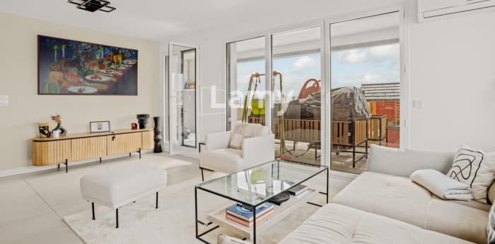 Image 5 sur 13 - Appartement  ·  Vente · Lyon (69007) · 4 pièces · 83m²