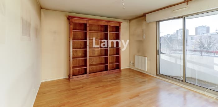 Image 6 sur 7 - Appartement  ·  Vente · Clermont Ferrand (63000) · 5 pièces · 110m²