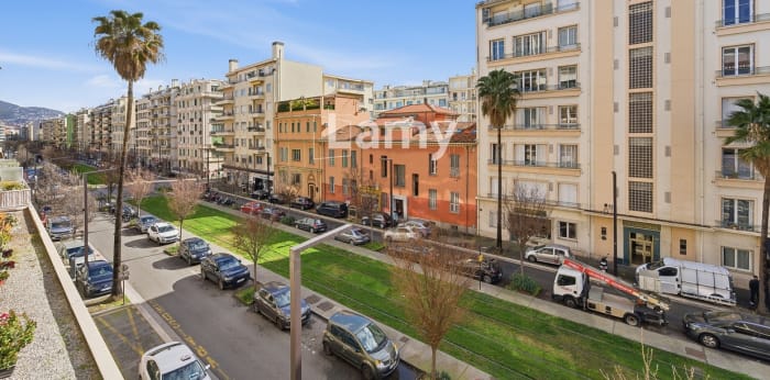 Image 6 sur 14 - Appartement  ·  Vente · Nice (06000) · 3 pièces · 72m²