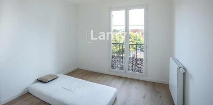 Image 2 sur 6 - Appartement  ·  Vente · Franconville La Garenne (95130) · 3 pièces · 63m²