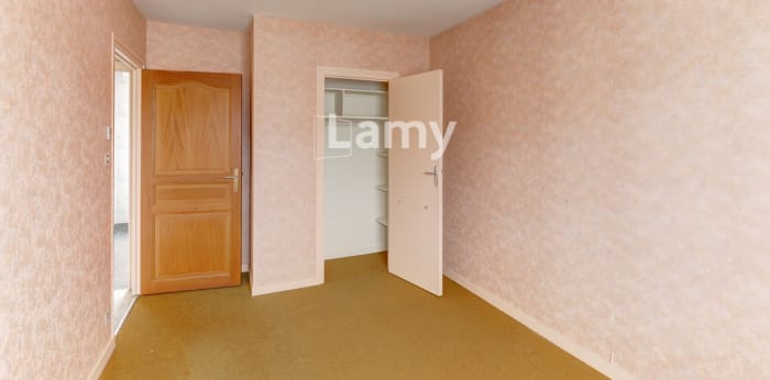 Image 7 sur 11 - Maison/villa  ·  Vente · Blanzat (63112) · 5 pièces · 108m²