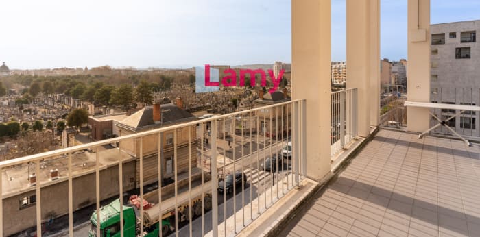 Image 5 sur 9 - Appartement  ·  Vente · Lyon (69008) · 3 pièces · 64m²