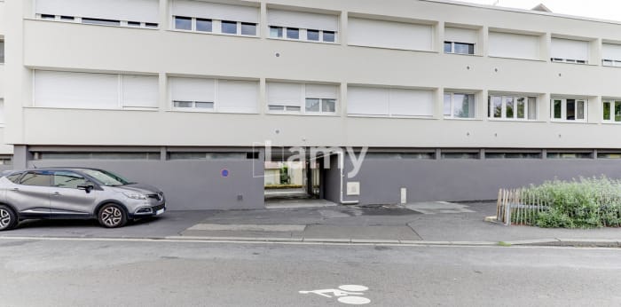 Image 7 sur 8 - Appartement  ·  Vente · Clermont Ferrand (63000) · 1 pièce · 28m²
