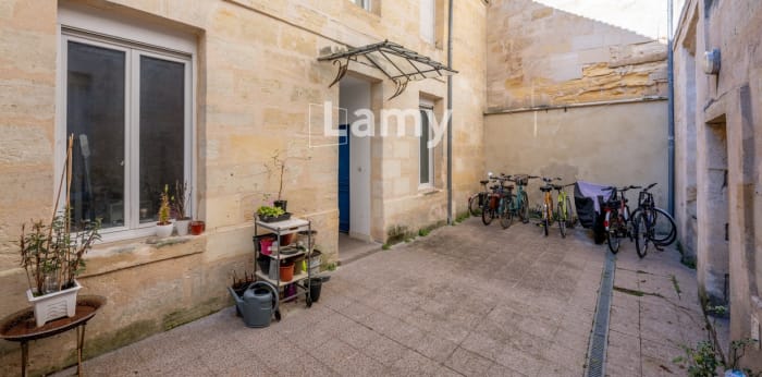 Image 1 sur 8 - Appartement  ·  Vente · Bordeaux (33000) · 1 pièce · 30m²