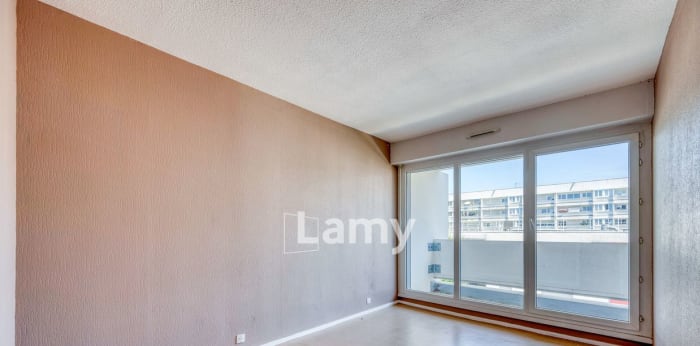 Image 13 sur 13 - Appartement  ·  Vente · Lormont (33310) · 3 pièces · 66m²