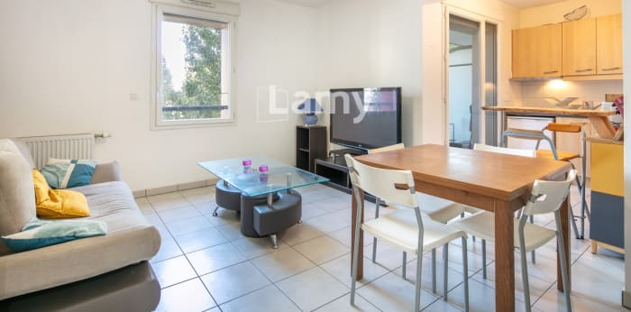 Image 2 sur 10 - Appartement  ·  Vente · Grenoble (38100) · 2 pièces · 41m²