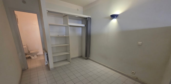 Image 1 sur 4 - Appartement  ·  Vente · Aix En Provence (13100) · 31m²